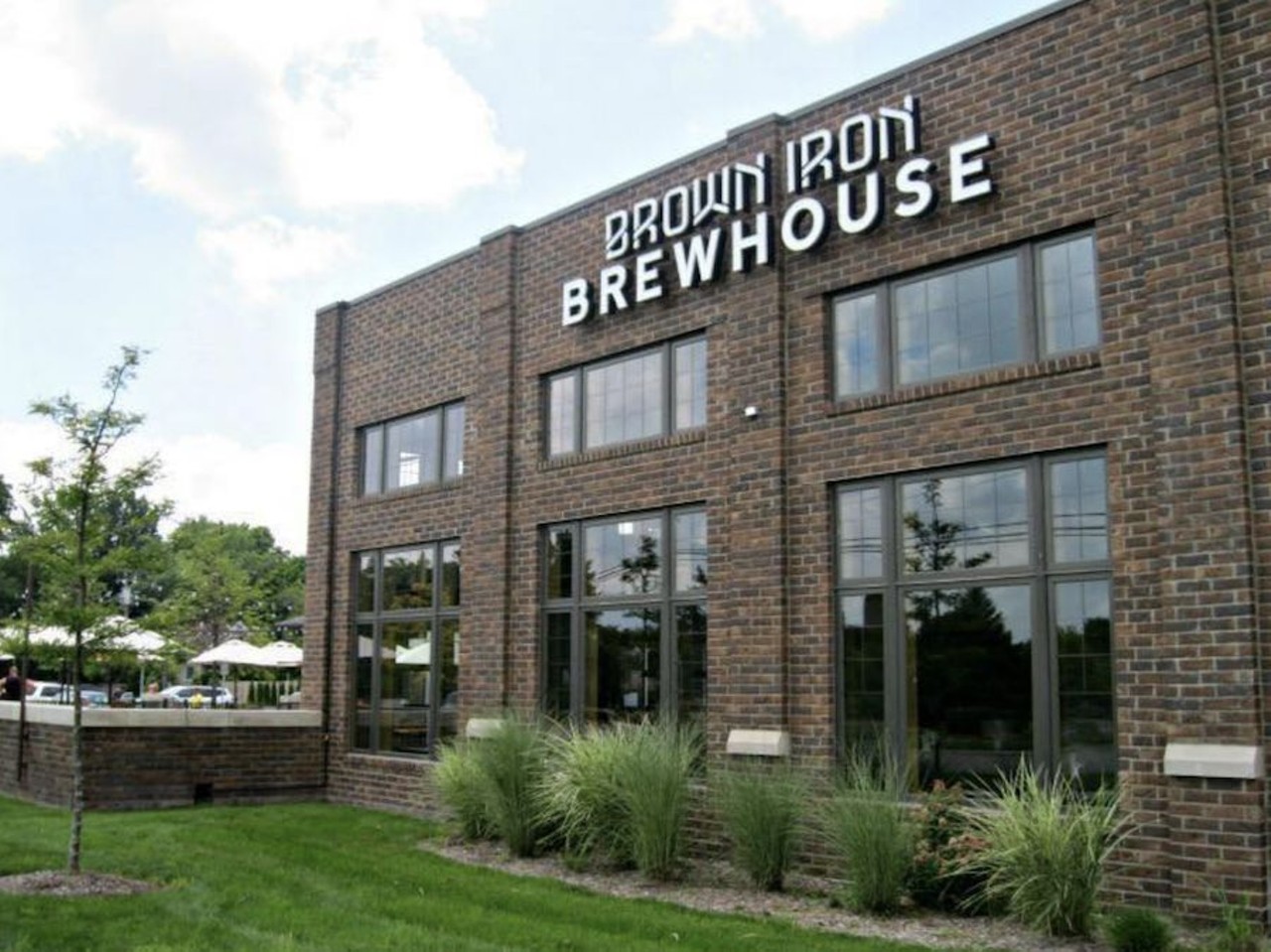 Brown Iron Brewhouse
30955 Woodward Ave., Royal Oak; 248-951-2659; browniron.com
American beer is paired with smokehouse cuisine at Brown Iron, which specializes in “fresh food made daily.” The menu includes pulled pork, brisket, “beer-can” chicken, and more meats smoked fresh in a smoker every day. There are plenty of gluten-free options too. Plus, all dressings and BBQ sauces are made from scratch.