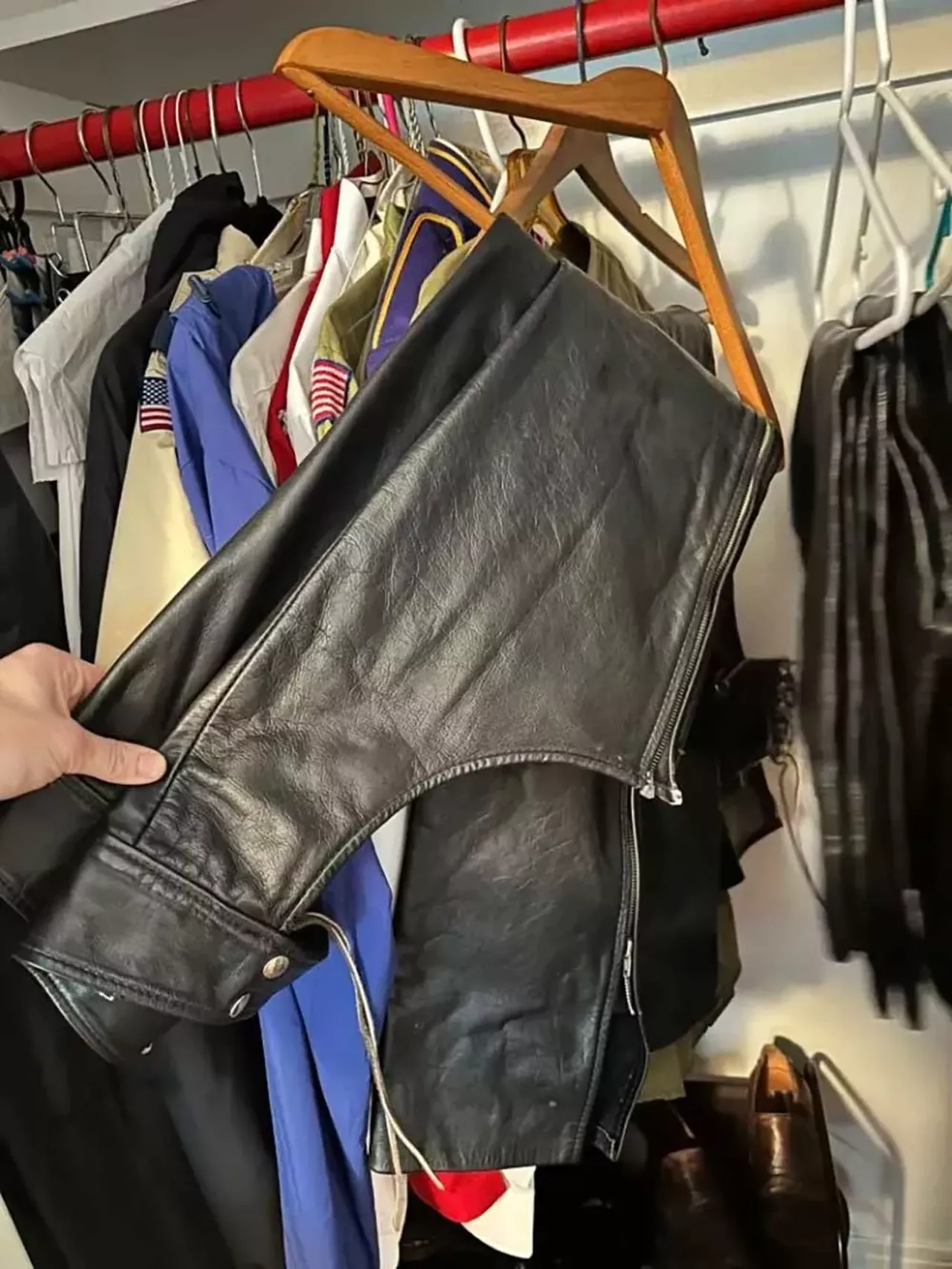 Image: Estate sale of Noir Leather founder Keith Howarth expands with more erotic artifacts [PHOTOS]