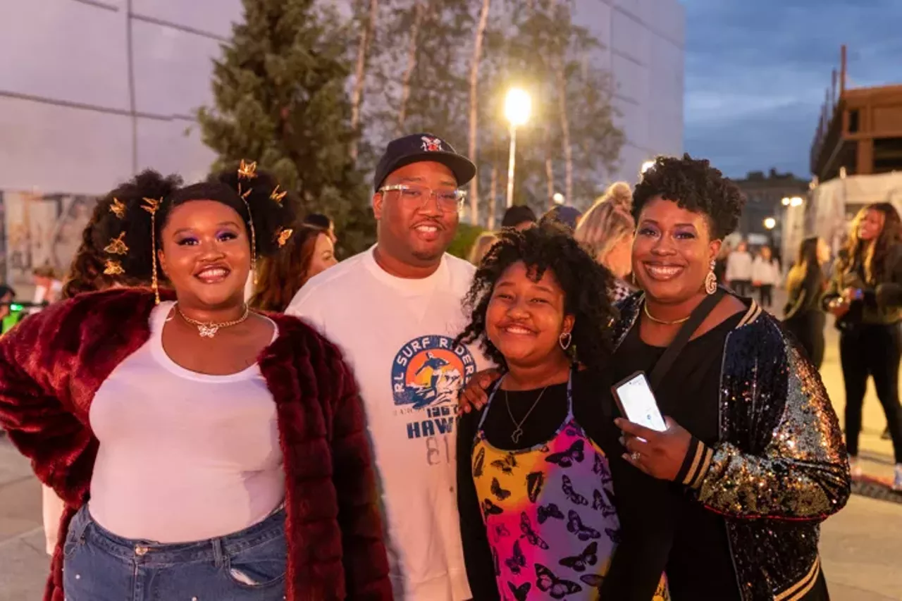 Image: Everyone we saw at Lizzo's Detroit show at Little Caesars Arena