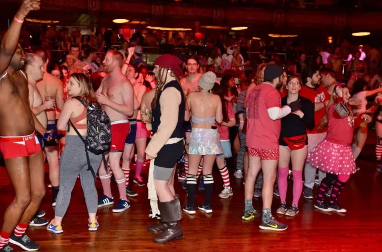 Image: Everyone who came out for a 'brief' jog at the Detroit Cupid Run