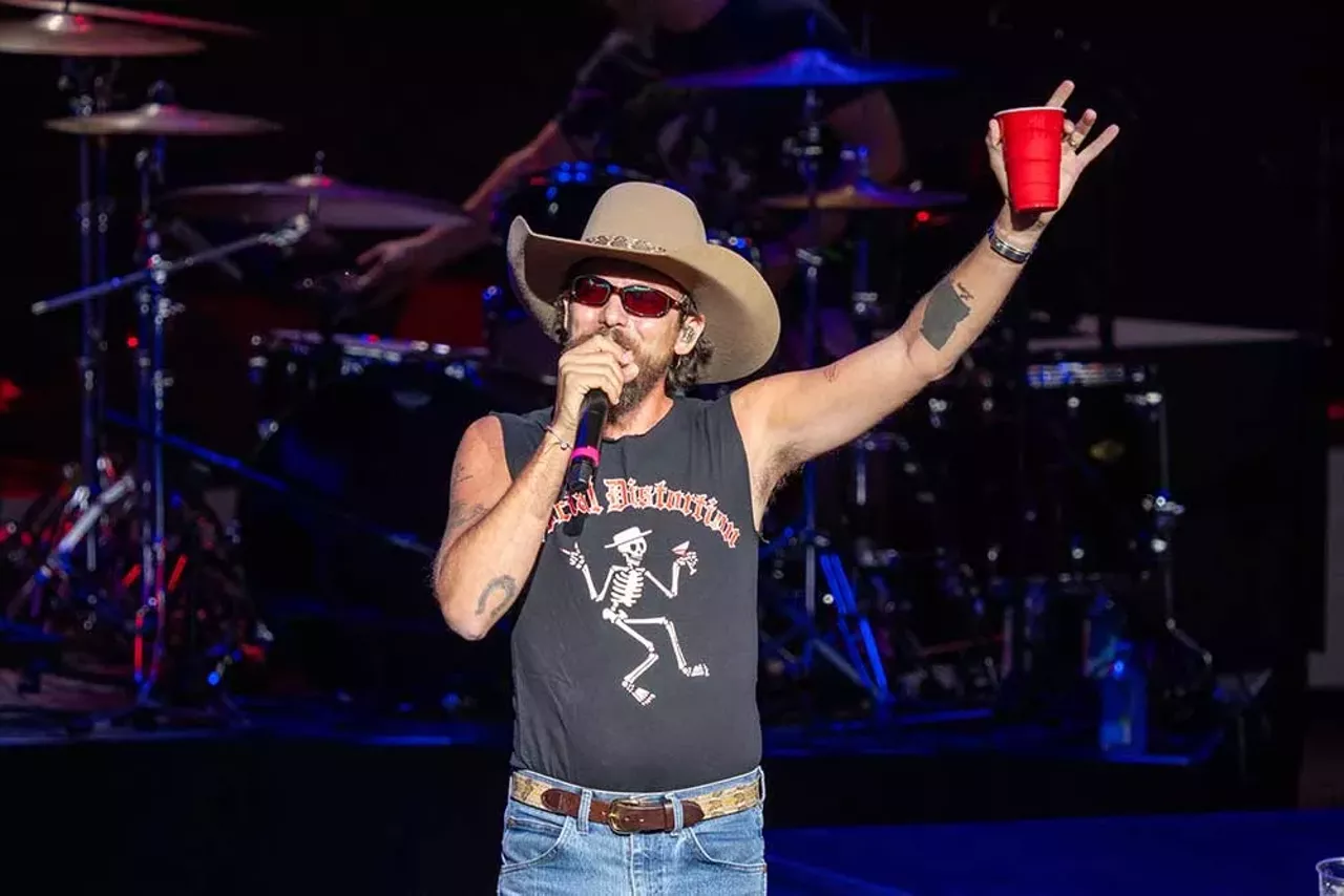 Image: Everything we saw at Bret Michaels’s ‘Parti-Gras 2.0’ tour