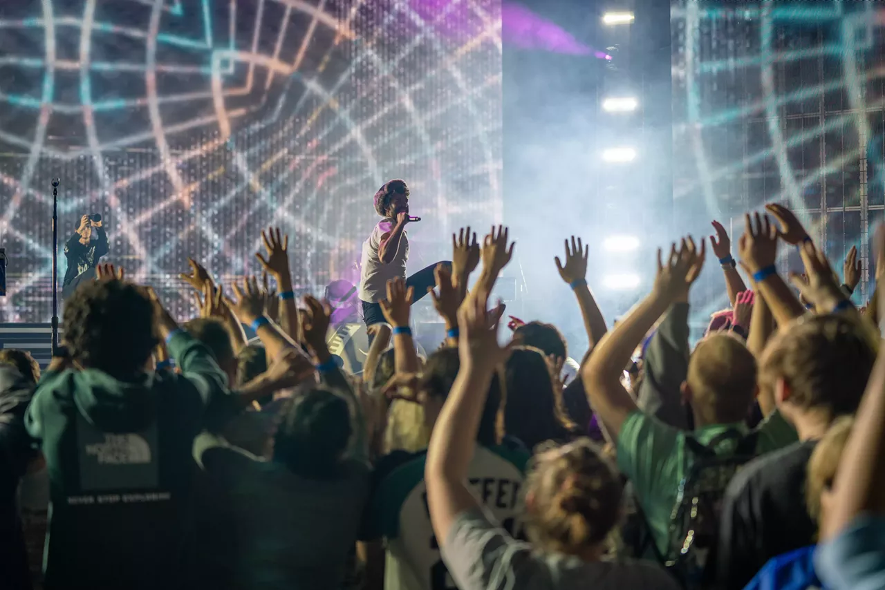 Image: Everything we saw at the AJR and BoyWithUke concert at Pine Knob Music Theatre