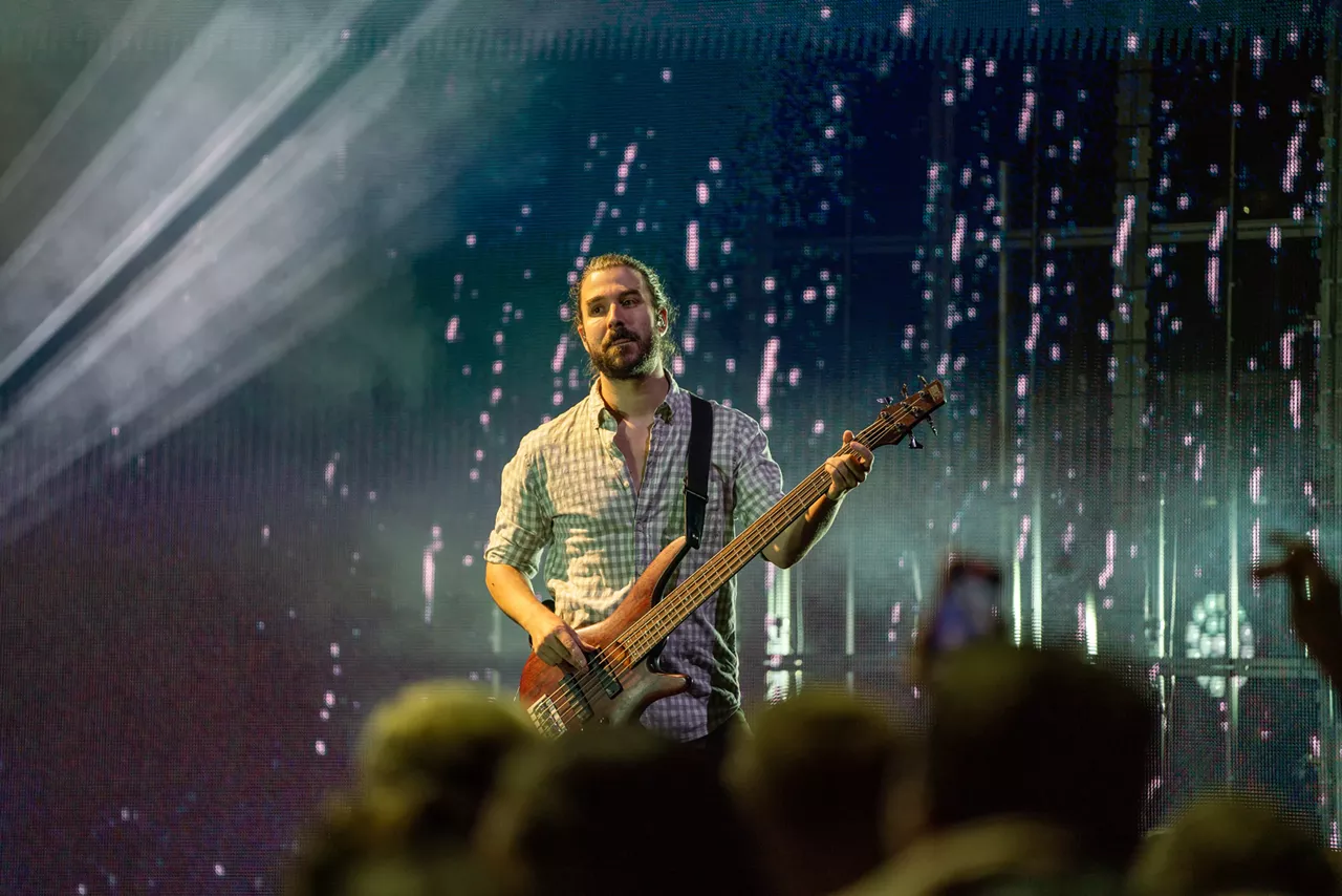 Image: Everything we saw at the AJR and BoyWithUke concert at Pine Knob Music Theatre