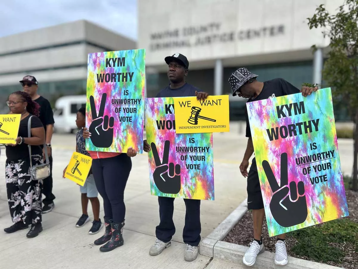 Image: Protesters called on Wayne County Prosecutor Kym Worthy to investigate all cases handled by retired Detroit Detective Barbara Simon, who was featured in a two-part Metro Times series.
