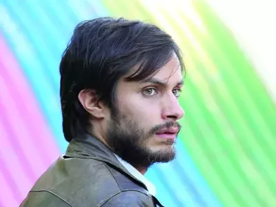 Gael García Bernal stars as an upstart advertising executive with brash charisma in No.