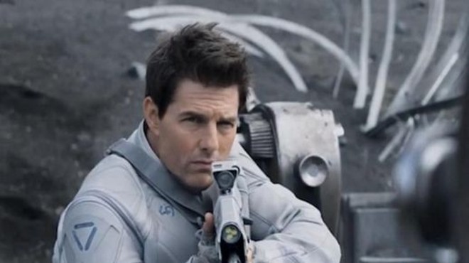 Tom Cruise aims for stardom but heads for Oblivion.