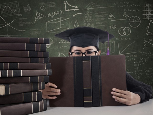 Five Tips for Graduating College DEBT-FREE