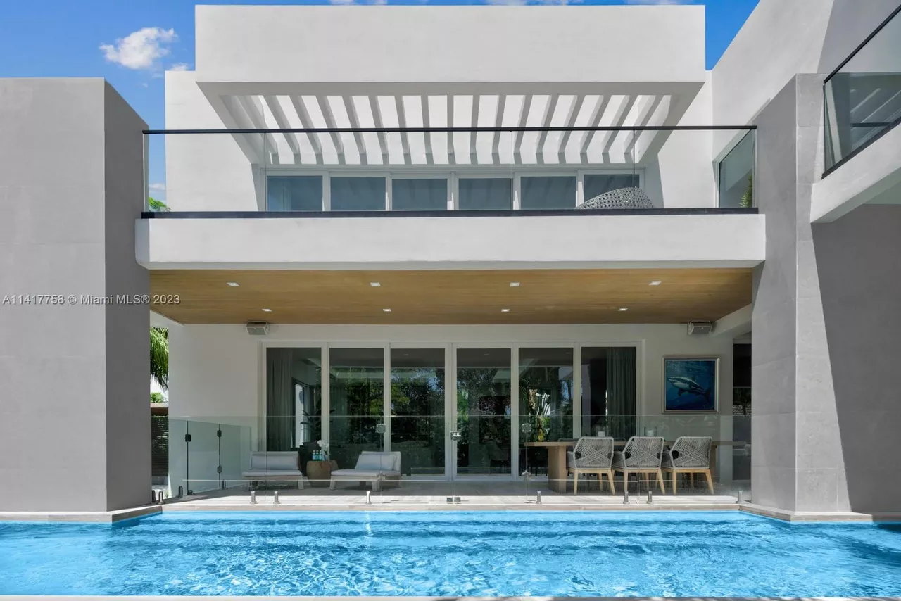 Image: Former Michigan Wolverine basketball player’s former Miami Beach mansion is up for sale