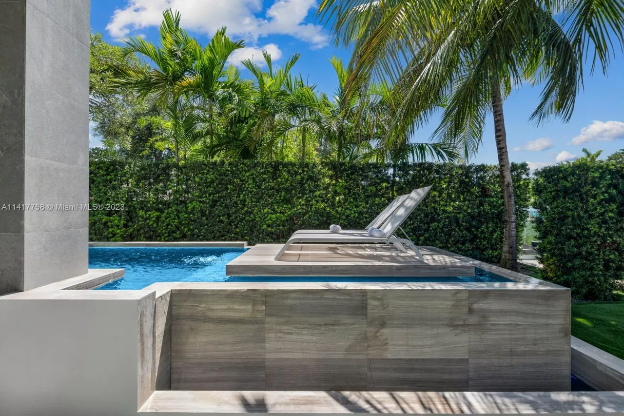 Image: Former Michigan Wolverine basketball player’s former Miami Beach mansion is up for sale