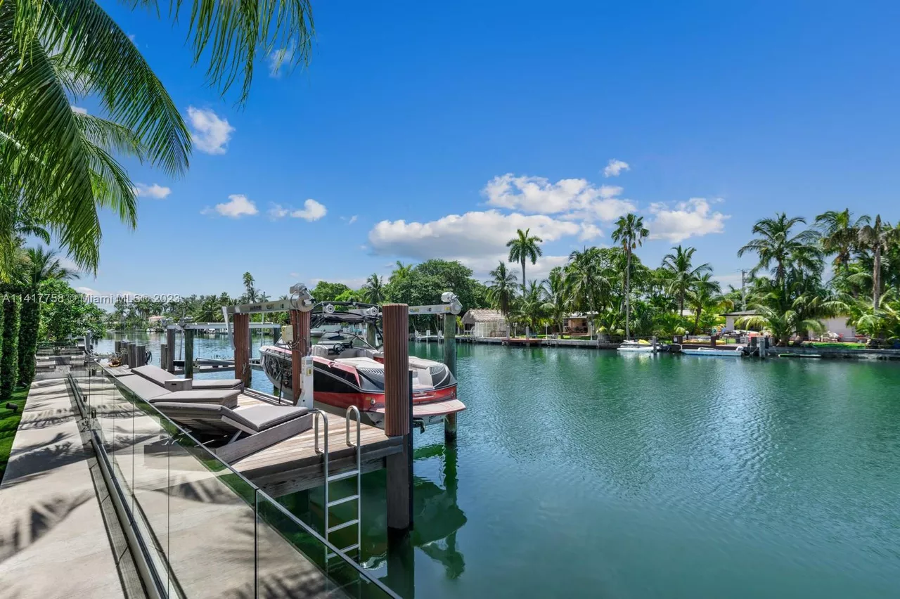 Image: Former Michigan Wolverine basketball player’s former Miami Beach mansion is up for sale