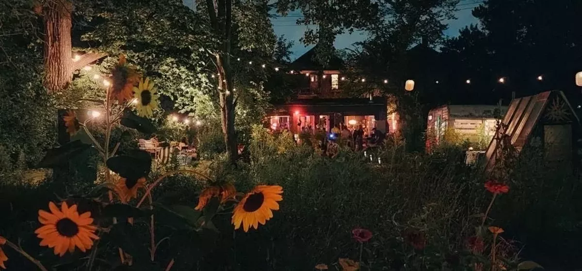 Image: Foxglove is a new urban garden in Detroit with vinyl-only DJ nights.