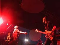 Give playing live at Pumpstock 2000 - Photo / Mike Rehfus