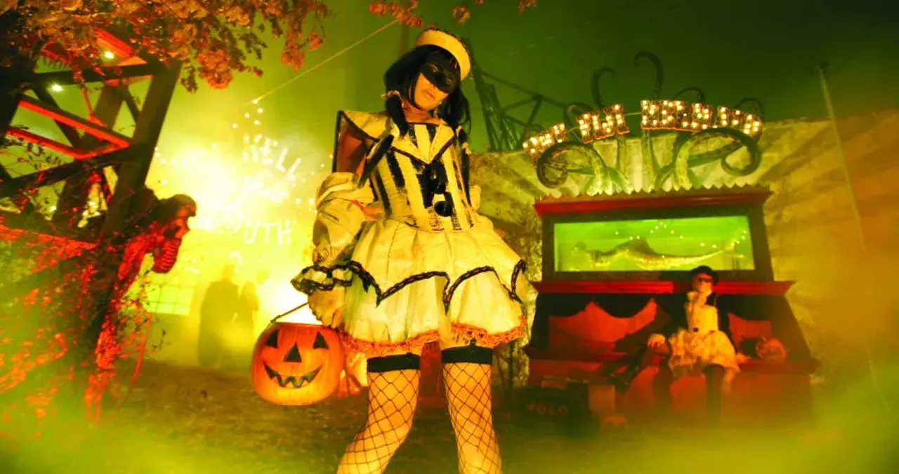 Image: Halloween in Detroit: Theatre Bizarre