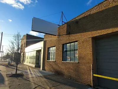 Image: He wanted to clean up a building in Detroit. Then the city ‘stole’ his large sign. (2)