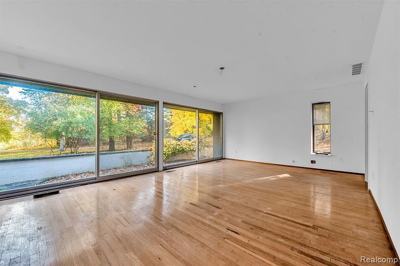 Henry Ford's mid-century modern home is for sale [PHOTOS]
