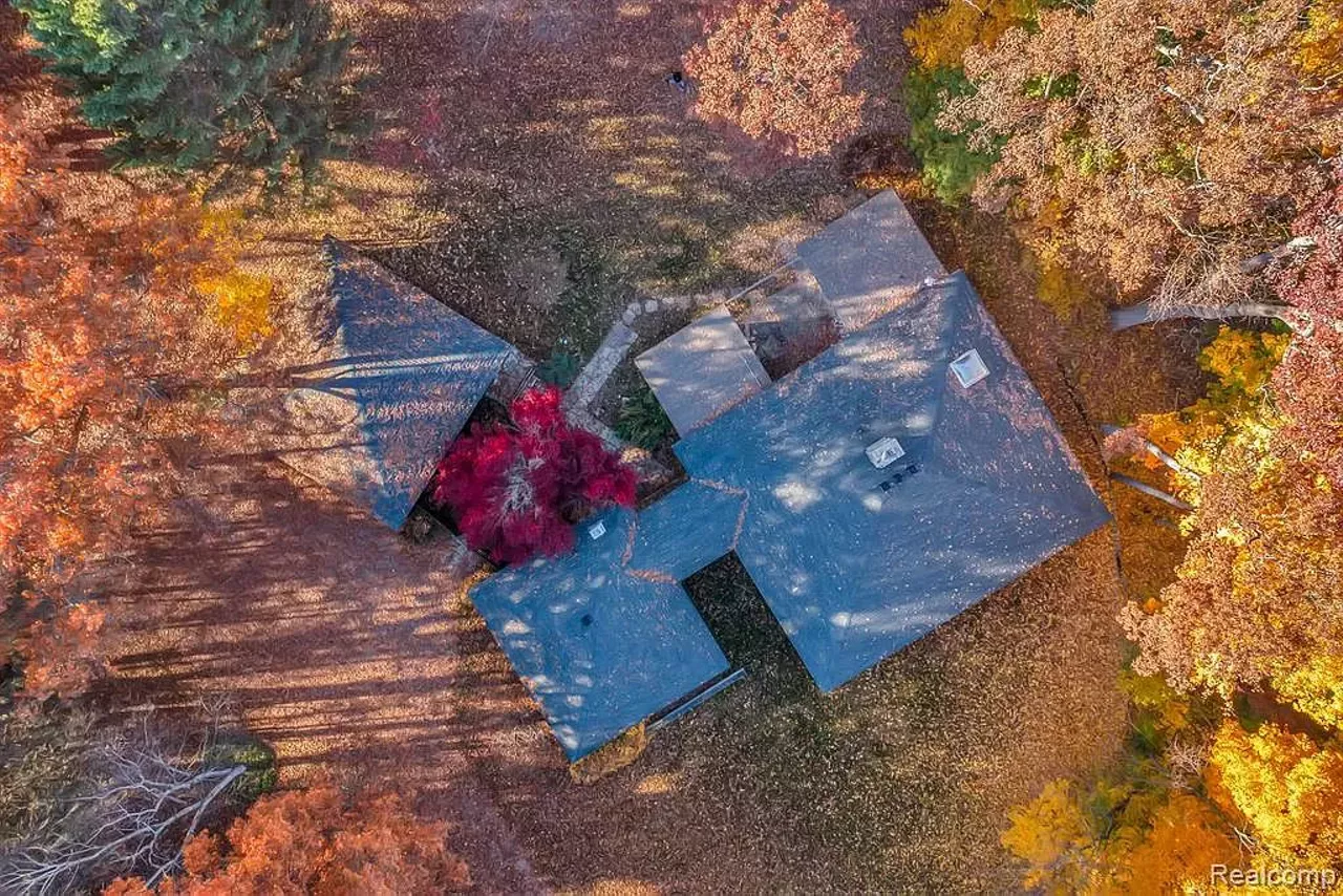 Henry Ford once owned this midcentury modern home. Now, it’s for sale