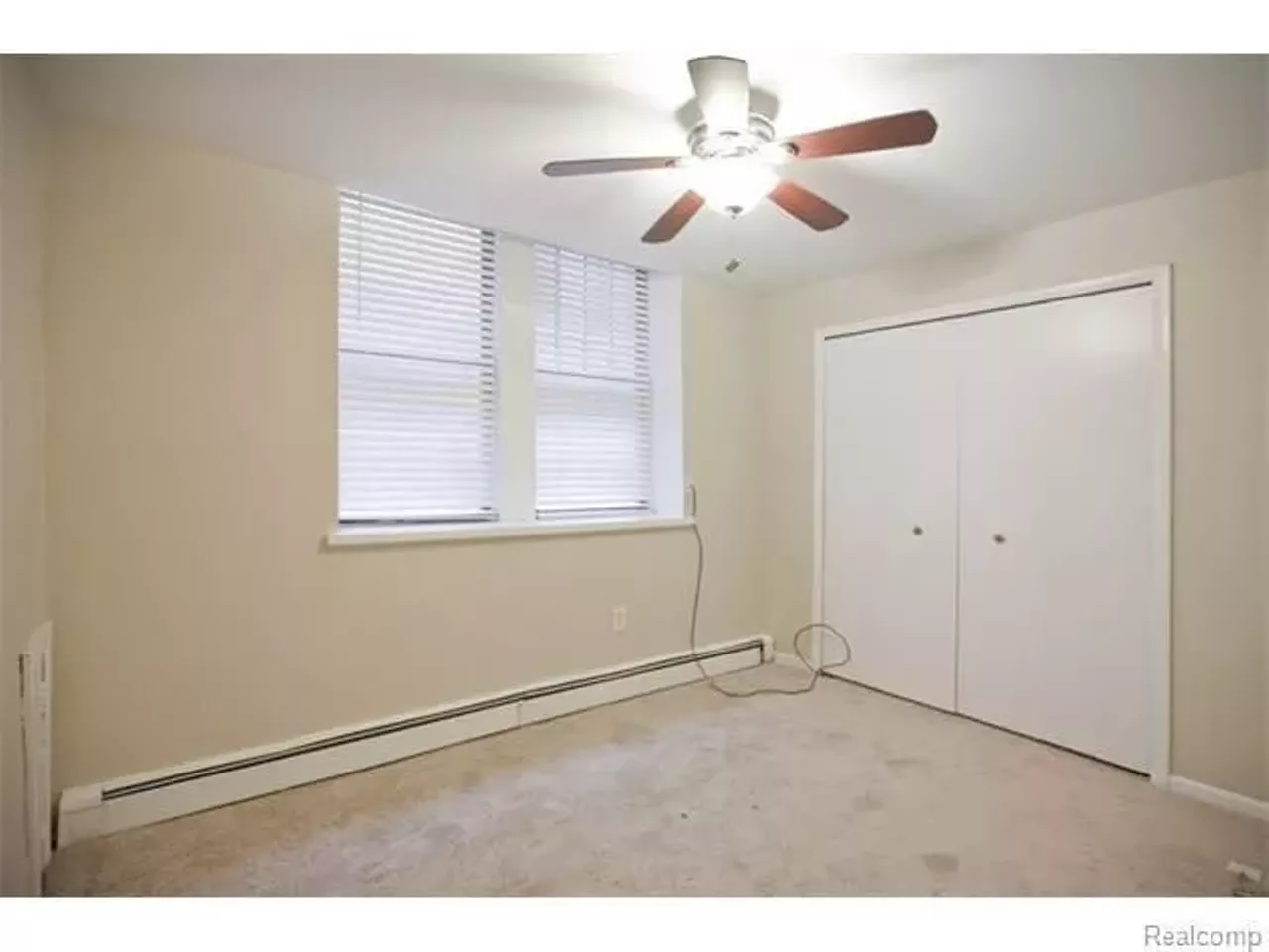 New Center | $1000/month | 800 sq. ft | 2 bed, 2 bath 120 Seward St.