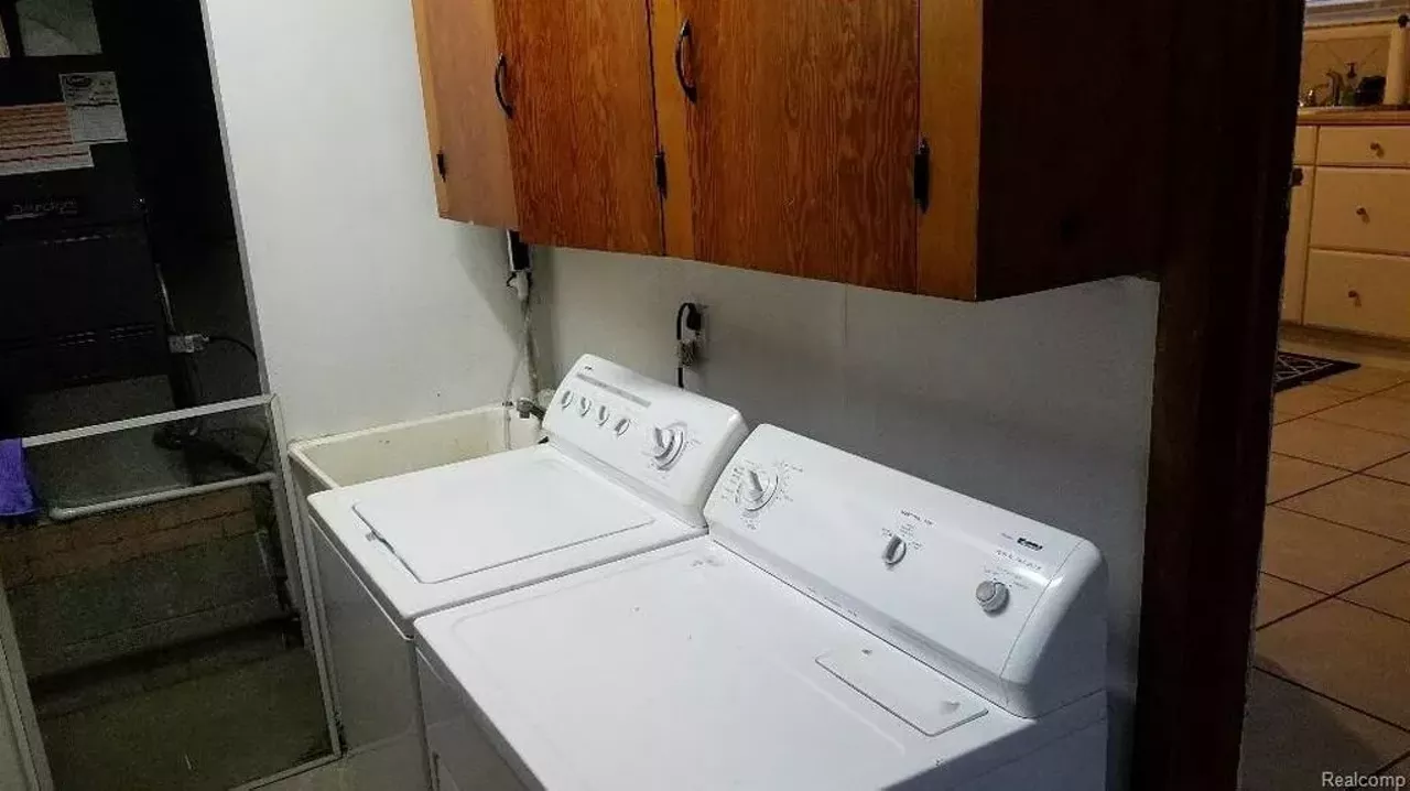 26644 Townley St, Madison Heights, MI 48071 2 beds 1 bath 952 sq ft $1,175 /mo