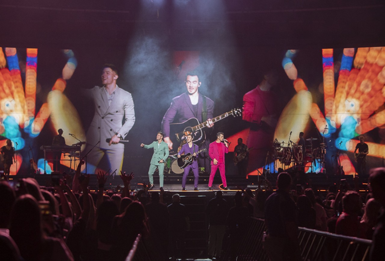 Here's what the Jonas Brothers looked like at Little Caesars Arena