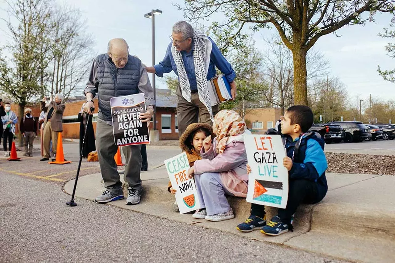 Image: Holocaust, Nakba survivors call on Farmington Hills to adopt ceasefire resolution