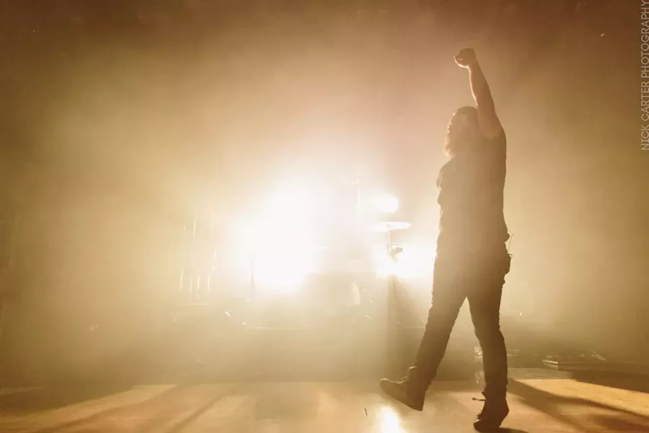 Image: Holy photos! 51 shots from Underoath at ROMT