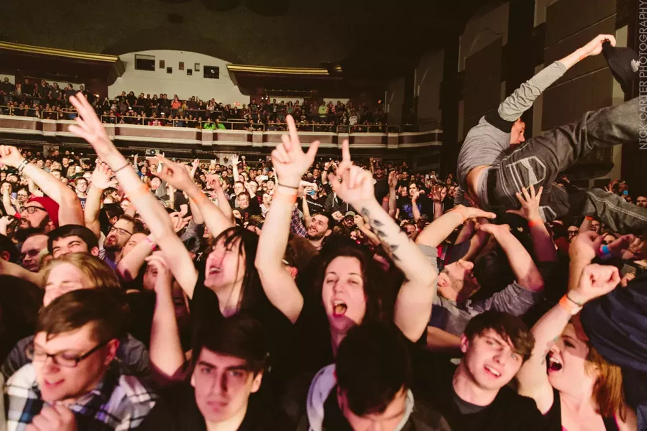 Image: Holy photos! 51 shots from Underoath at ROMT