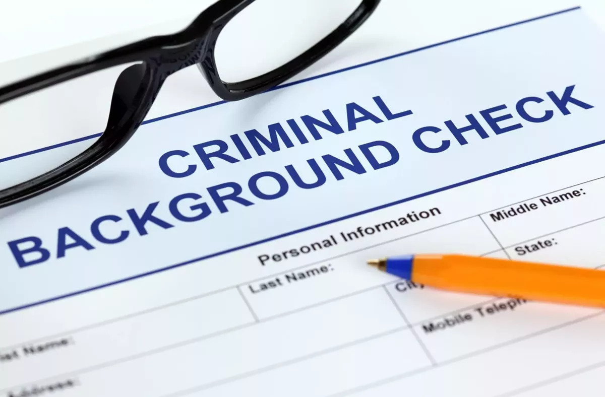 Image: How to do a Criminal Background Check on Your Online Dates (Complete Guide)
