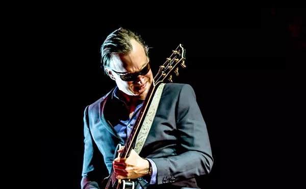Image: Joe Bonamassa - Suite Rental Package