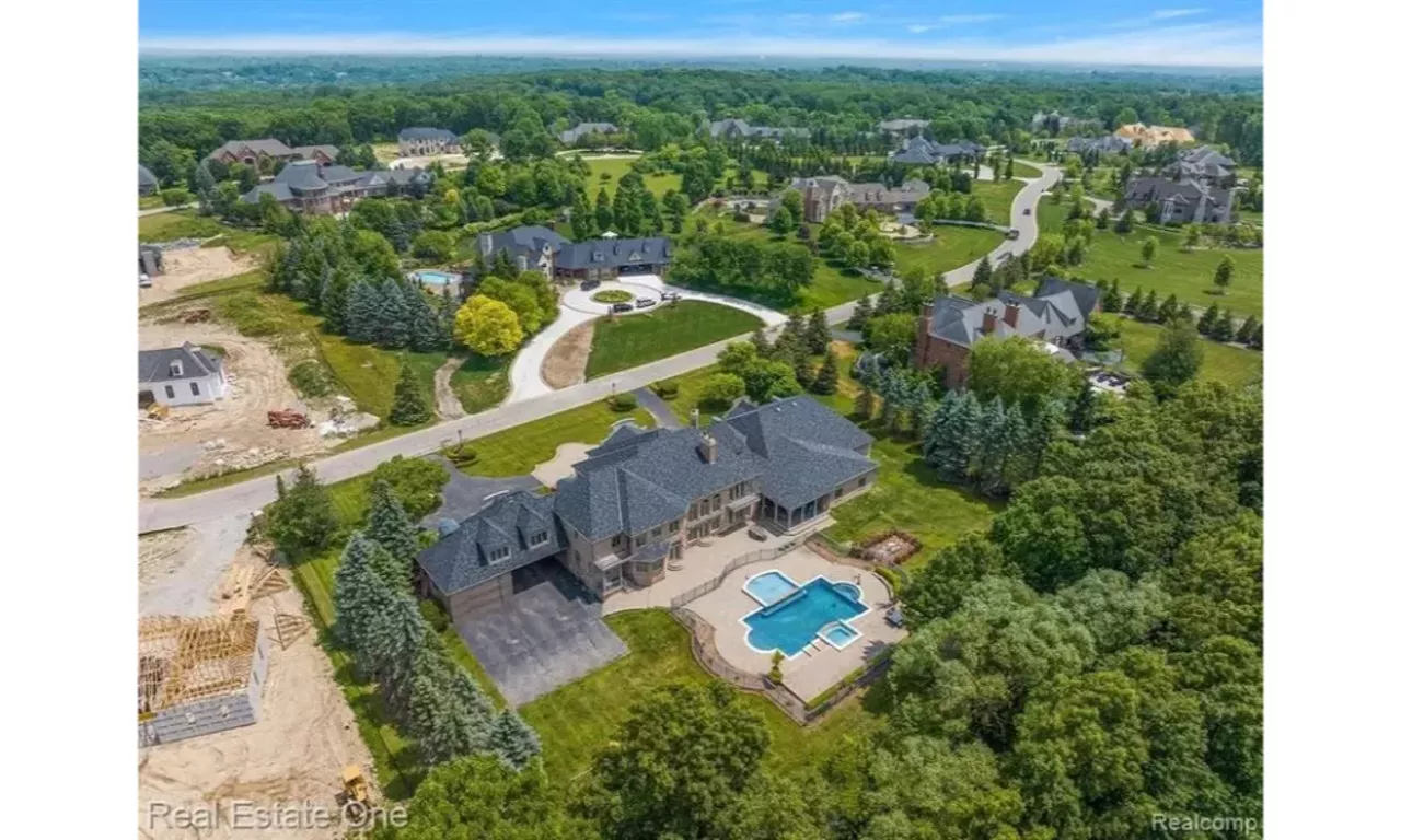 Former Pistons player puts Michigan mansion up for sale — again