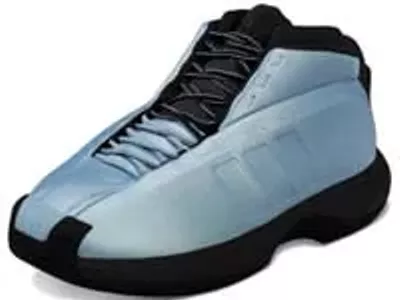 Image: Kobe kicks