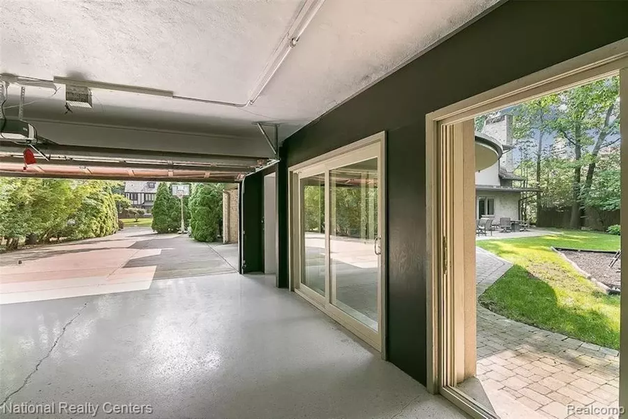 Image: Kuzzo's owner and former Detroit Lion Ron Bartell puts Palmer Woods home on the market &#151;&nbsp;let's take a tour