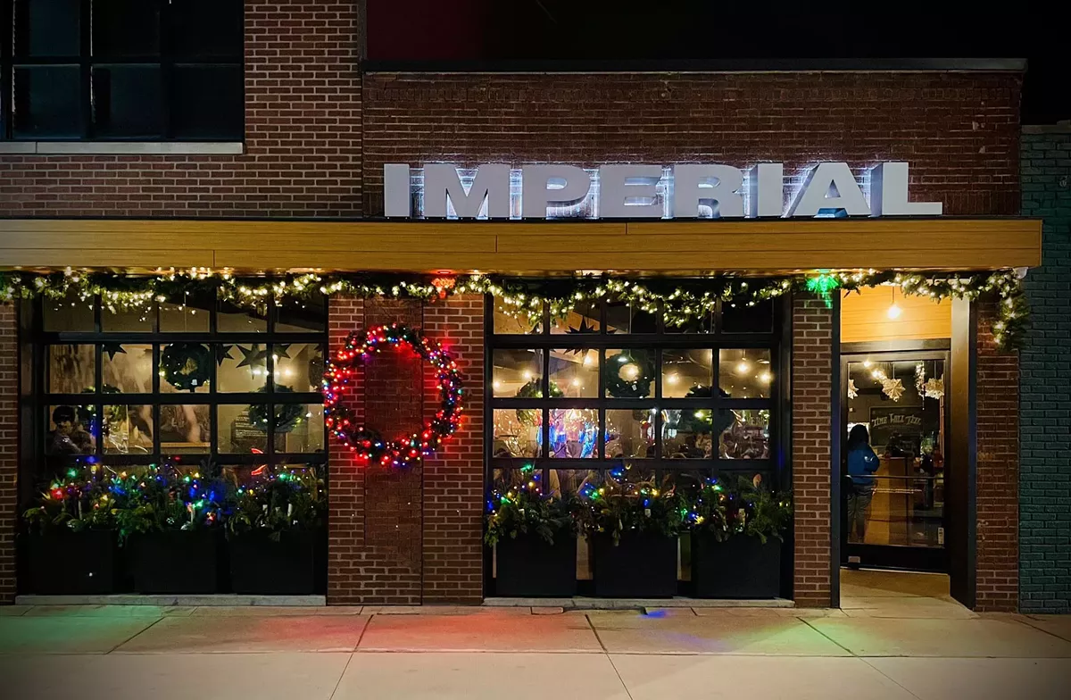 imperial_-_holiday_lights.webp