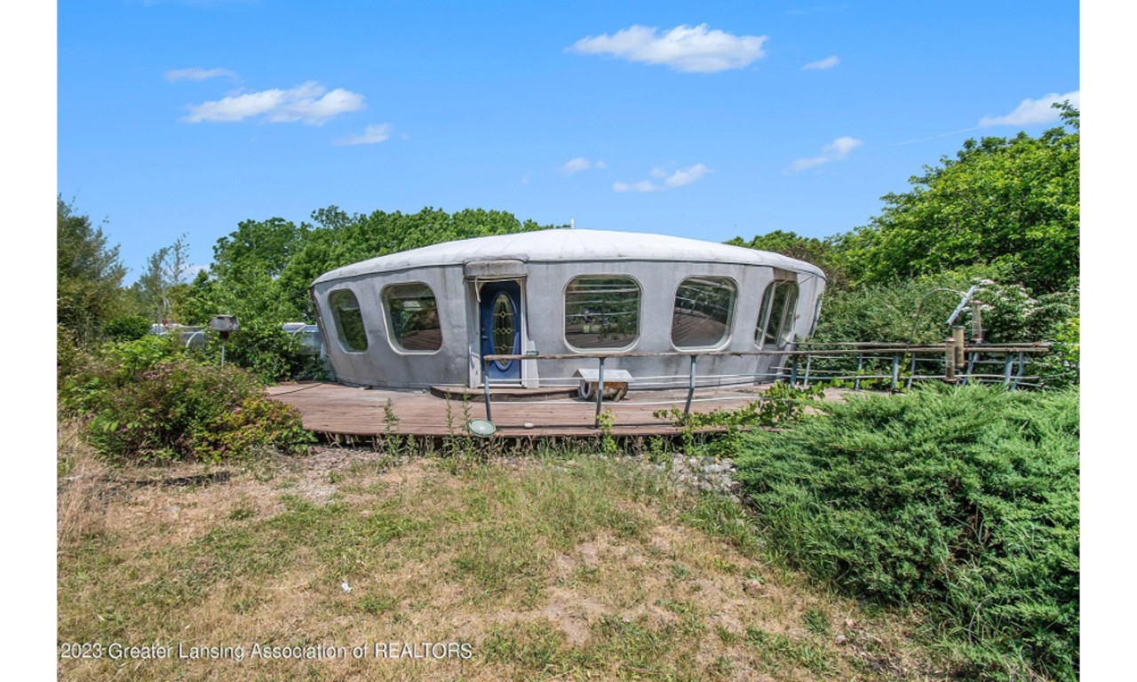 Lansing UFO house is out of this world