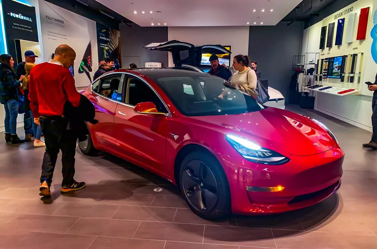 Image: A Tesla showroom at the Somerset Collection in Troy.