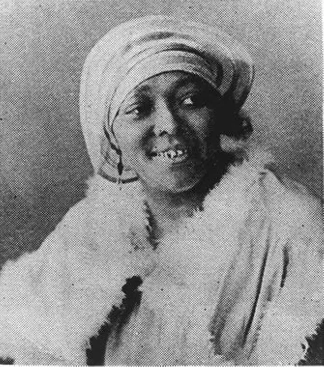 Sunday, 6/5 - &#147;Women of the Blues&#148; @ Scarab Club - The latest Detroit Blues Heritage Series event pays tribute to three female blues singer-guitarists, and is set to feature musical performances and lectures about the accomplishments of the three renowned blues artists. Focusing on the works of Memphis Minnie, Beverly &#147;Guitar&#148; Watkins, and the rarely-recorded but superlative Geechie Wiley, &#147;Women of the Blues&#148; takes attendees through their lives, songs, and lyrics. Of note is the performance and lecture by musician and researcher Alicia Marie Venchuk, accompanied by the RJ Spangler Trio. &nbsp; Doors at 2 p.m.; 217 Farnsworth St., Detroit; detroitbluessociety.org; Admission is free, $5 donation is requested.