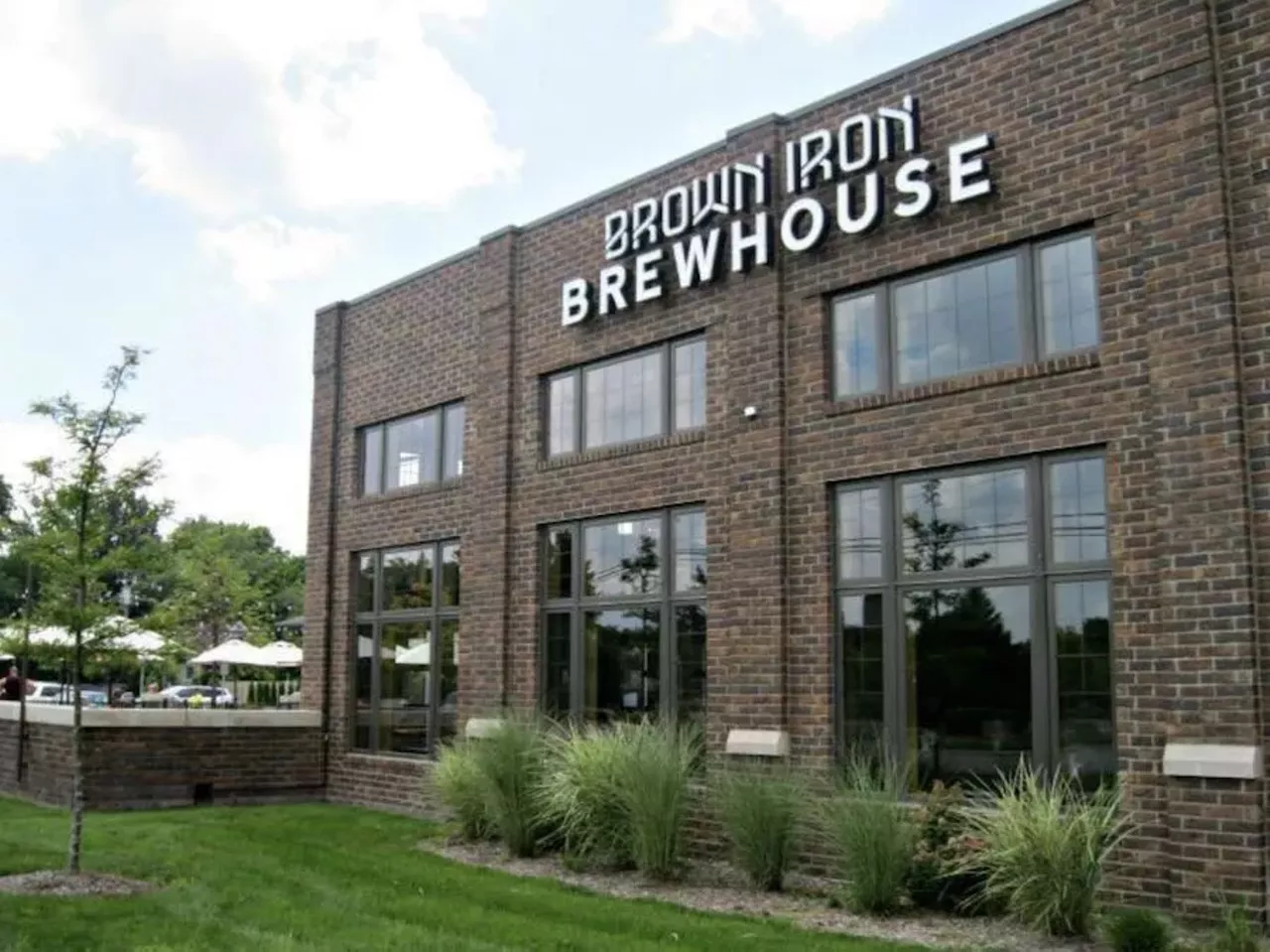 Best Bar Food (Oakland): Brown Iron Brewhouse 30955 Woodward Ave., Royal Oak | browniron.com