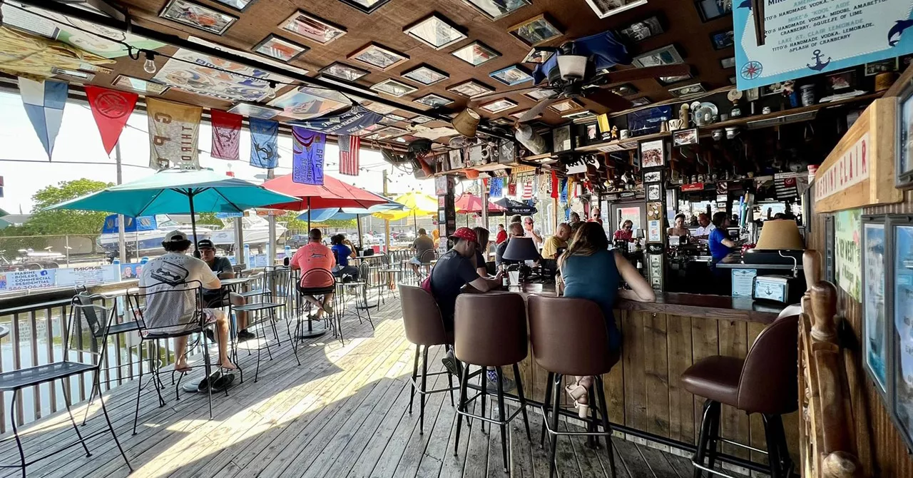 Best Bar on the Water: Mike’s on the Water 24600 Jefferson Ave., St. Clair Shores | mikesonthewater.com