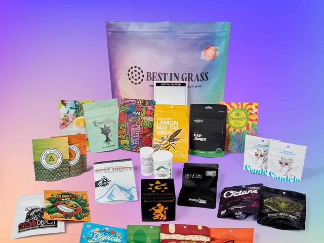 This is an example of a sample sativa flower kit for the “Best in Grass” contest.