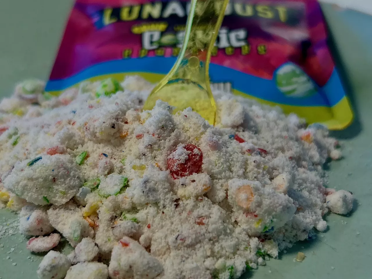 Hey! Captain's Lunar Dust is a fun, sweet treat reminiscent of Pixy Stix.