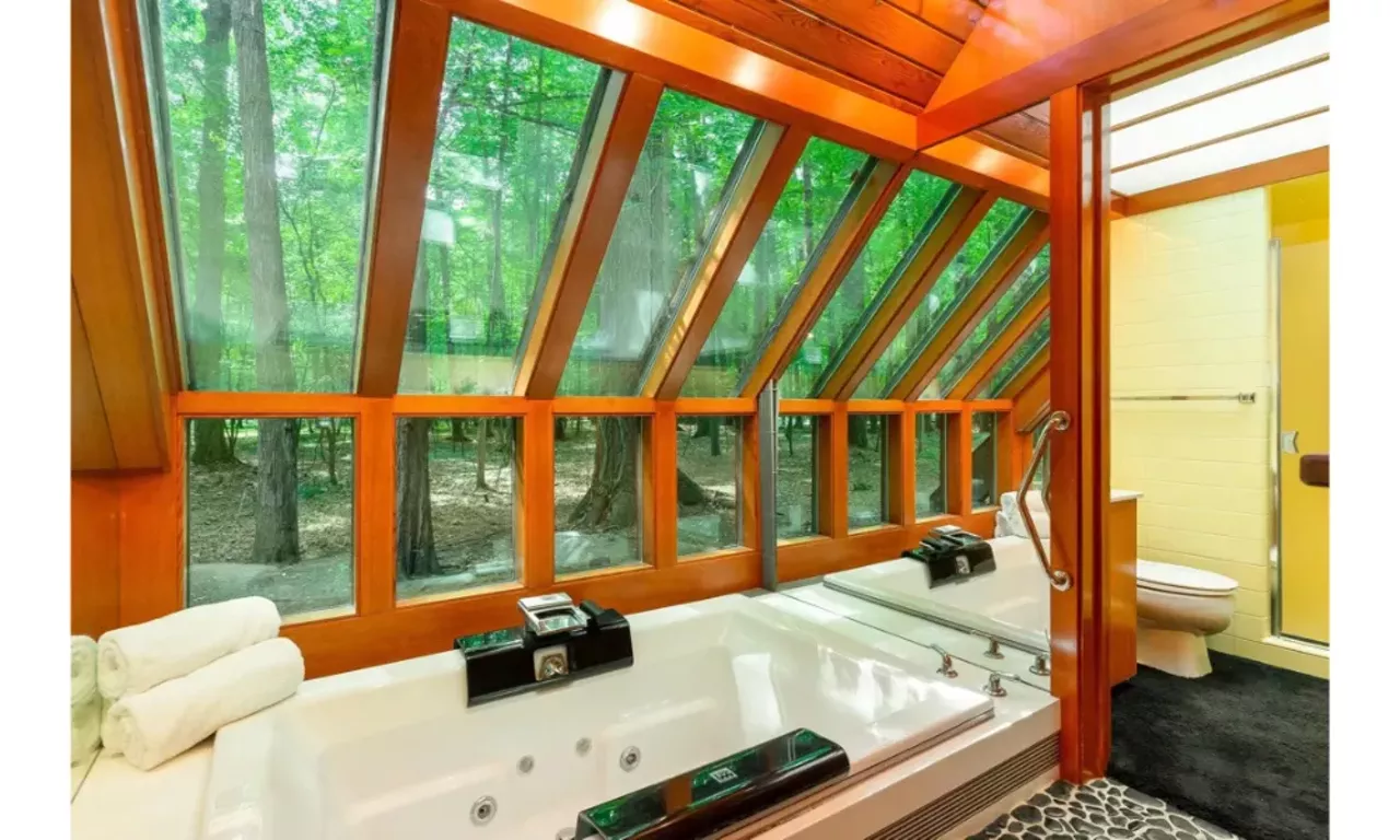 Midland masterpiece created by renowned Michigan architect for sale