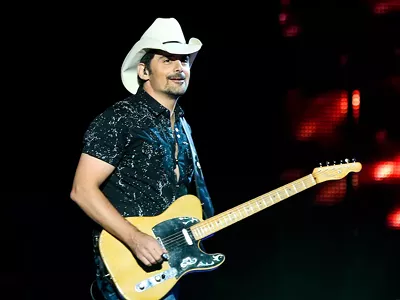 Image: Country music's Brad Paisley to headline virtual concert fundraiser for the Detroit Zoo