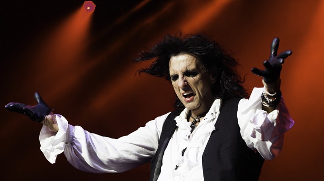 Alice Cooper performing at DTE Energy Music Theatre, 2019.