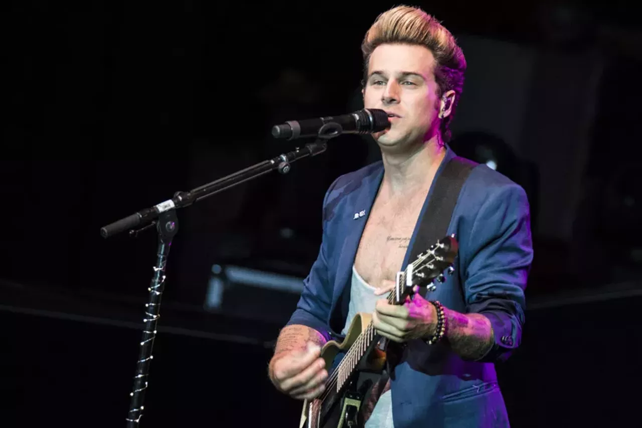 Image: Nostalgia-inducing photos from My2k Tour featuring Dream, Ryan Cabrera, O -Town. 98*