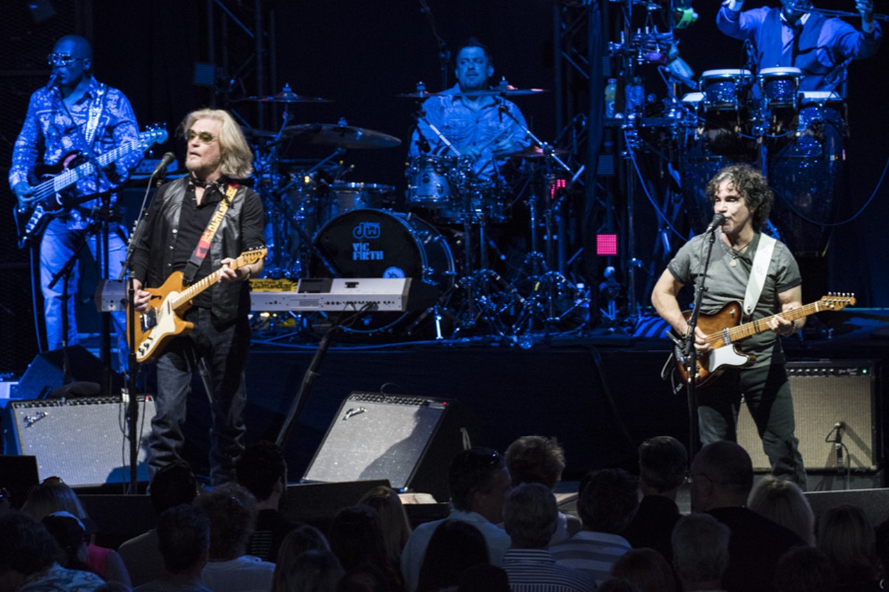 Photos: everything we saw at Hall & Oates @ DTE