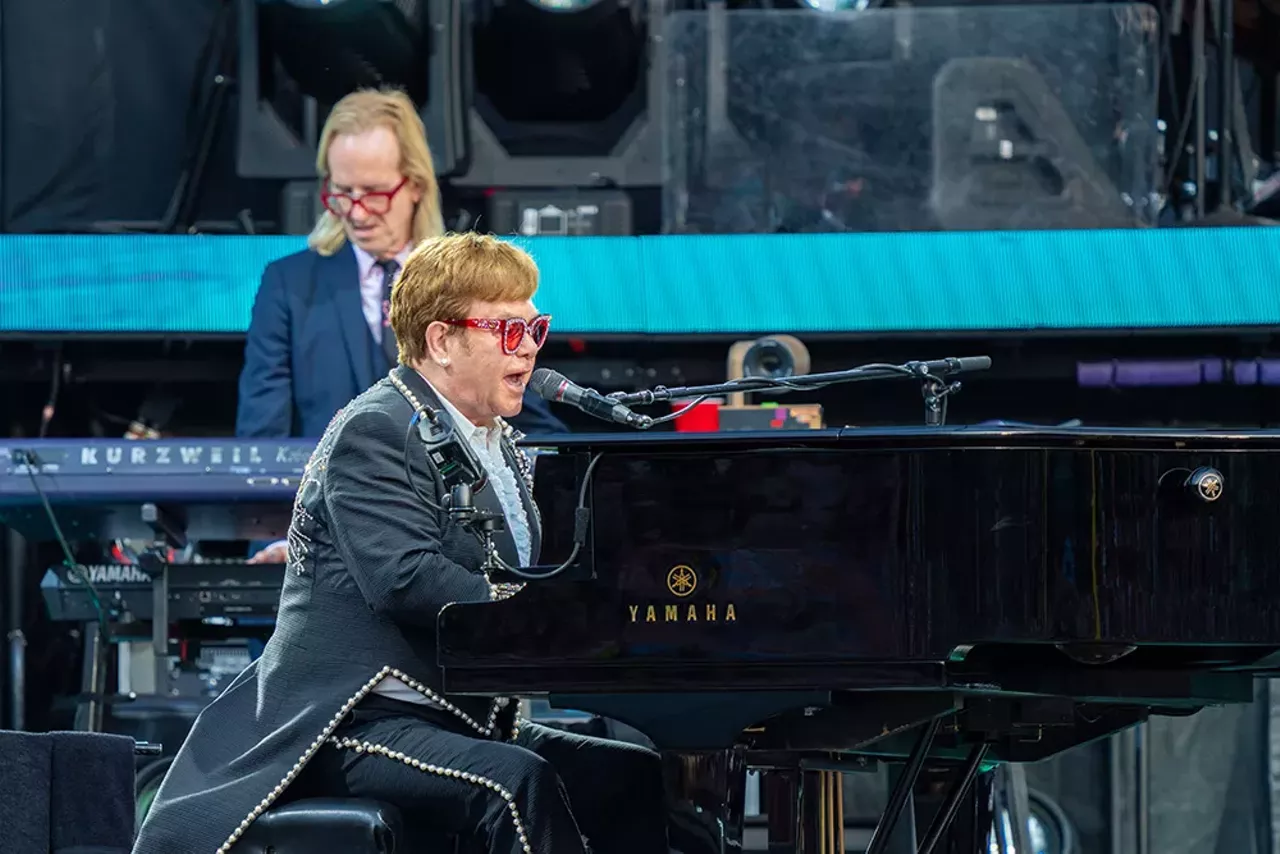 Image: Photos from Elton John’s final performance in Detroit