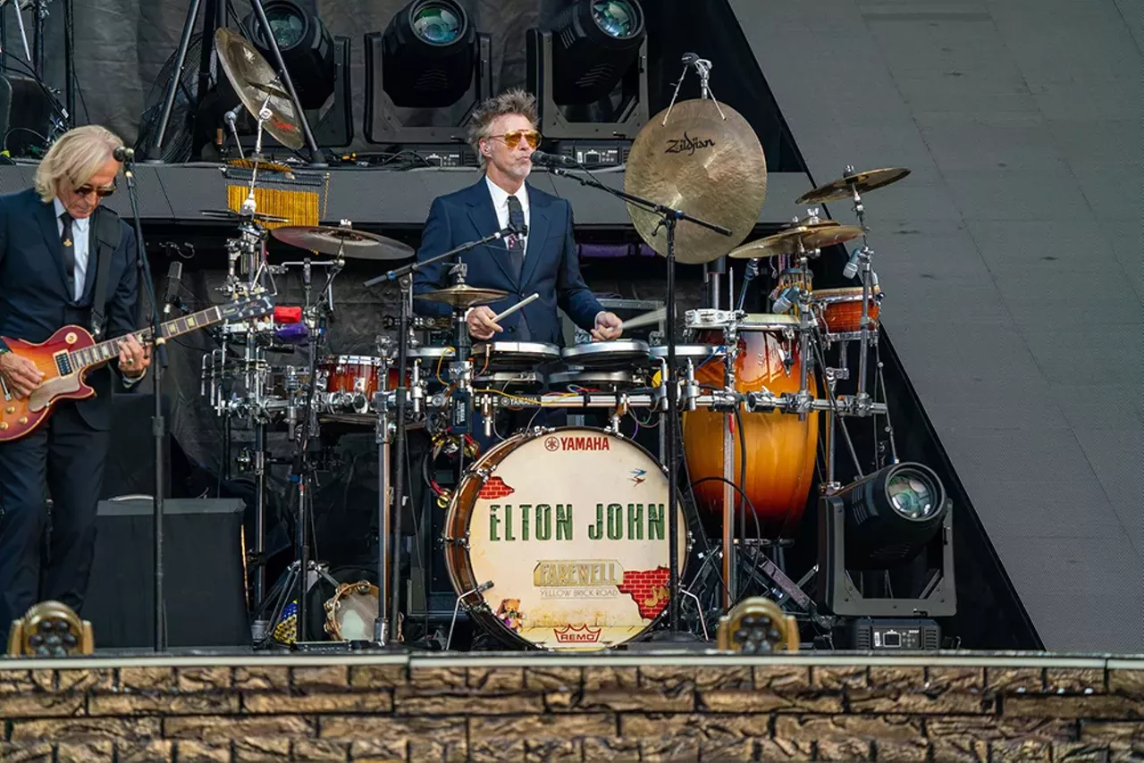 Image: Photos from Elton John’s final performance in Detroit