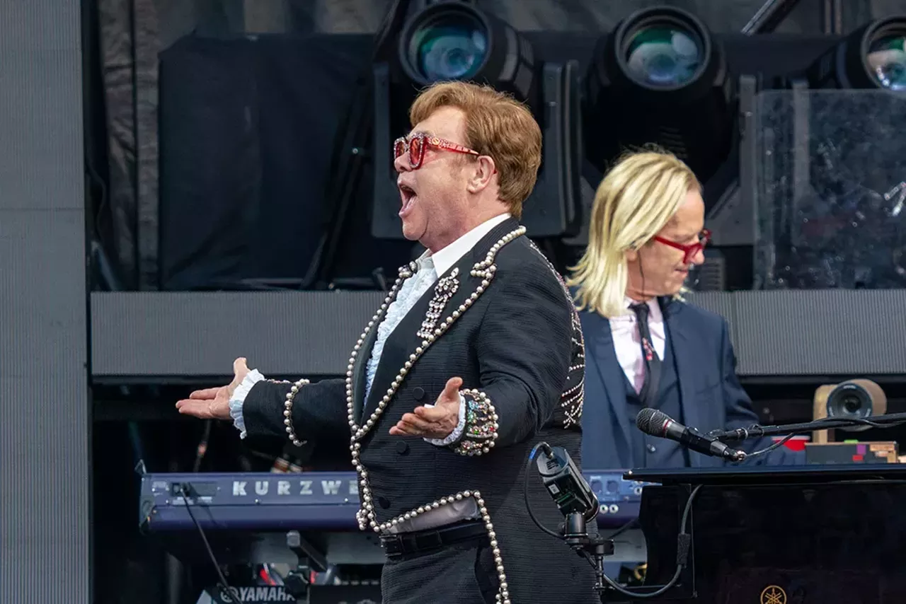 Image: Photos from Elton John’s final performance in Detroit