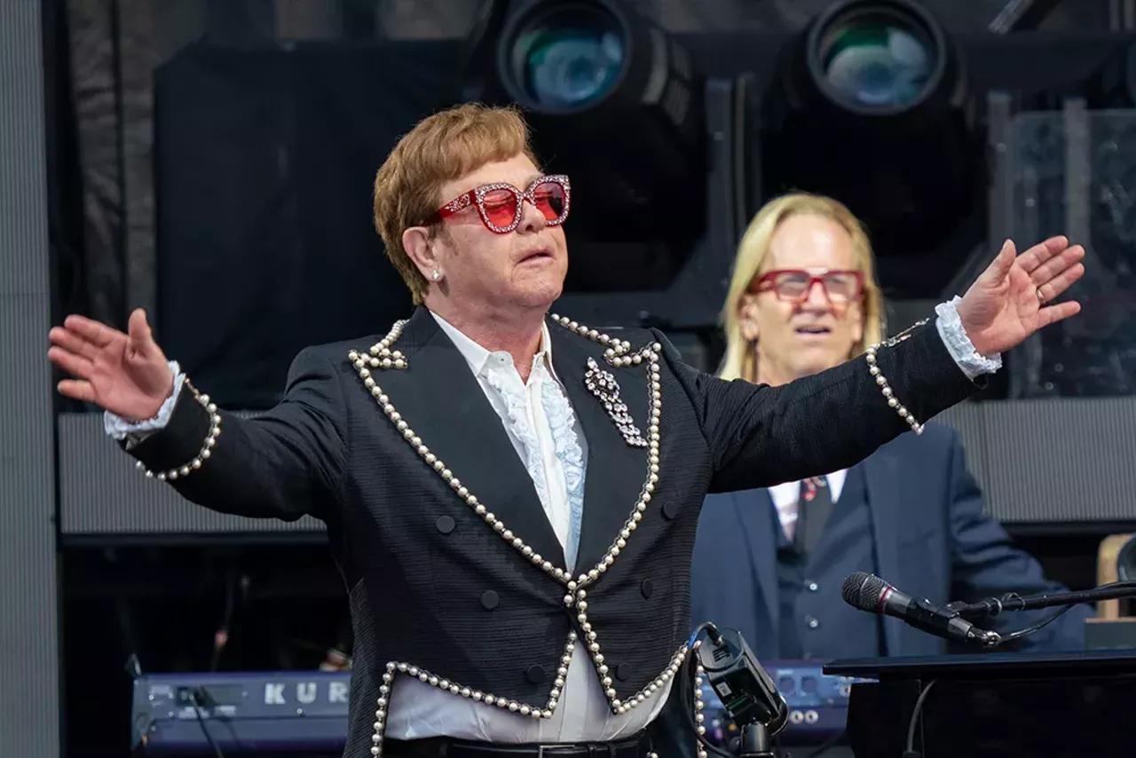 Image: Photos from Elton John’s final performance in Detroit