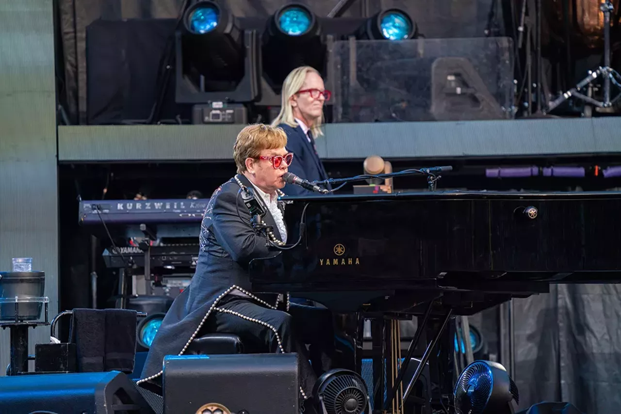 Image: Photos from Elton John’s final performance in Detroit