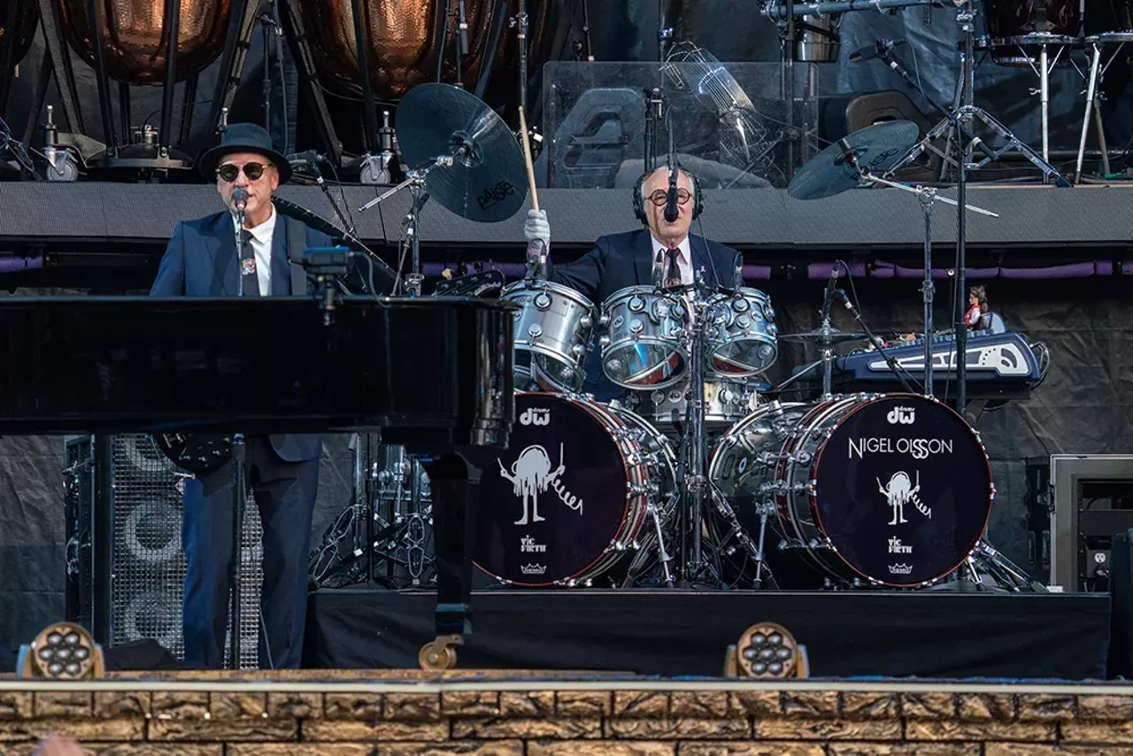 Image: Photos from Elton John’s final performance in Detroit